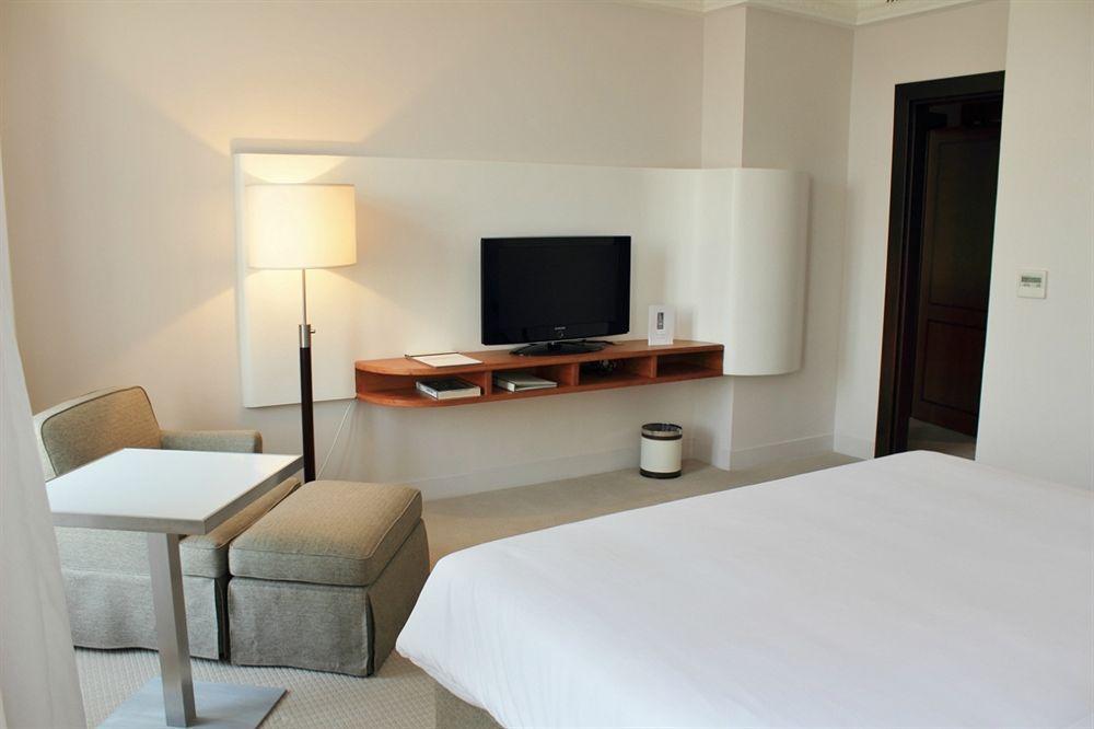 K108 Hotel Doha Bagian luar foto
