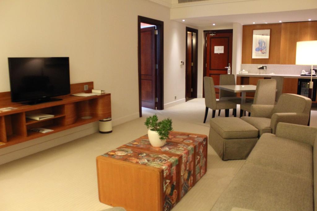 K108 Hotel Doha Bagian luar foto