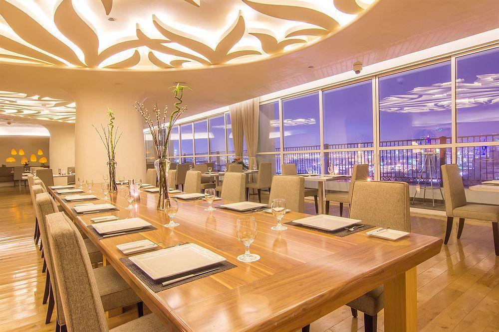 K108 Hotel Doha Bagian luar foto